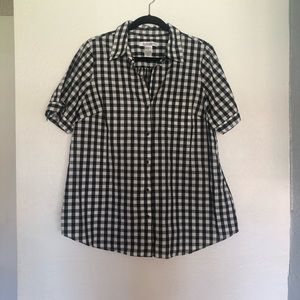 Adorable black and white checkered shirt